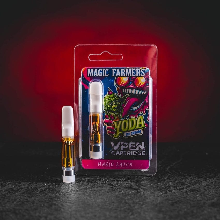 Prémium 1 ml-es Yoda Ice Cream vape cartridge krémes-hűsítő profillal a frissítő aromás élményért. magic farmers yoda ice cream cartridge kratomworld eladás